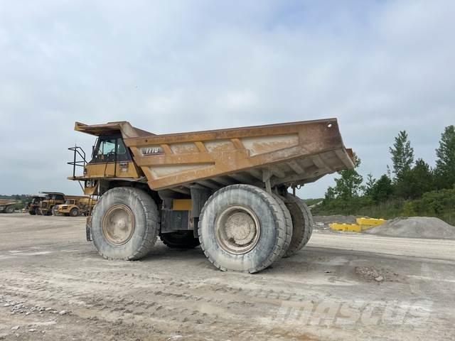 CAT 777D ساحبات مفصلية