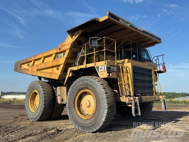 CAT 777D ساحبات مفصلية