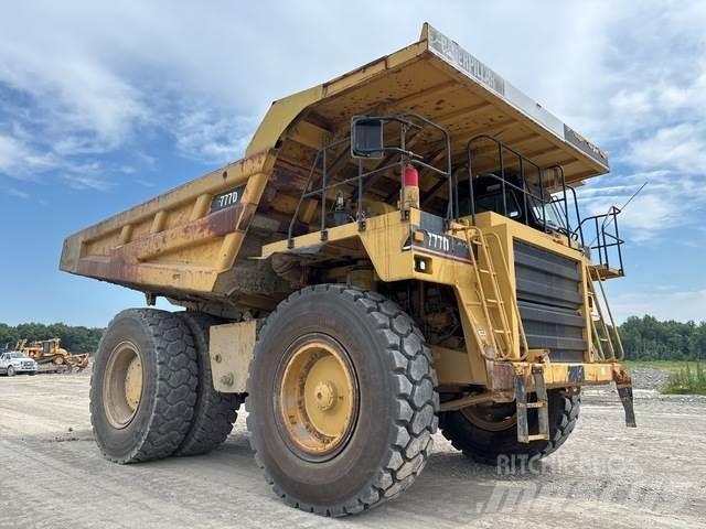 CAT 777D ساحبات مفصلية