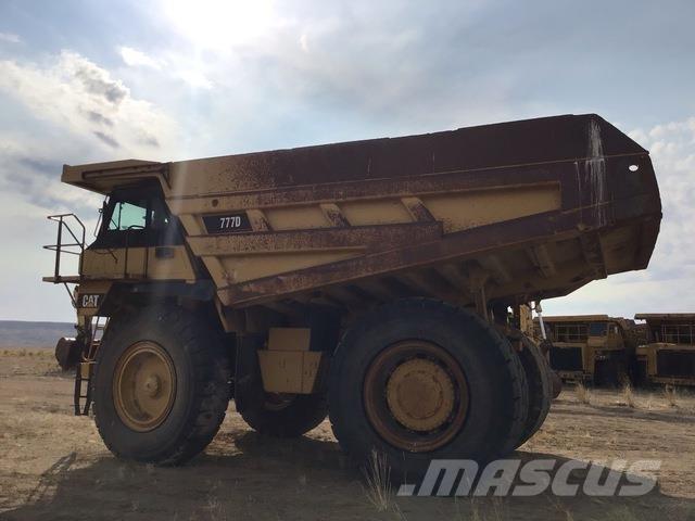 CAT 777D ساحبات مفصلية