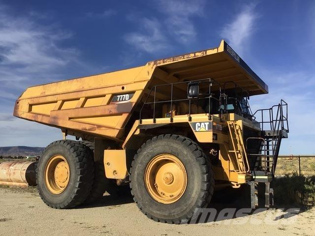 CAT 777D ساحبات مفصلية