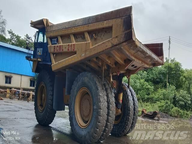 CAT 777E ساحبات مفصلية