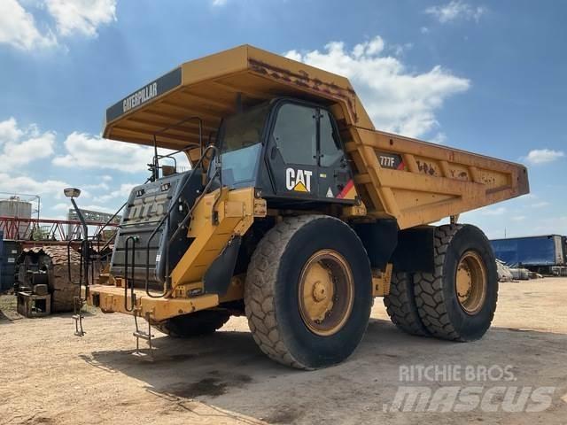 CAT 777F ساحبات مفصلية