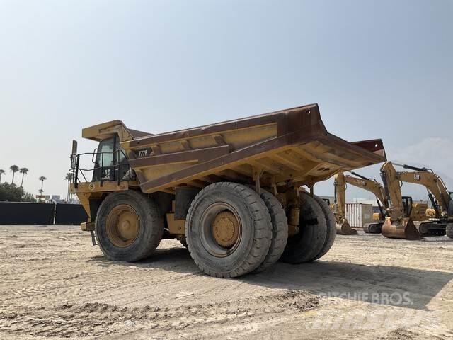 CAT 777F ساحبات مفصلية