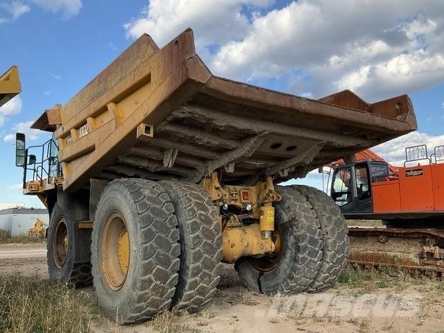 CAT 777F ساحبات مفصلية