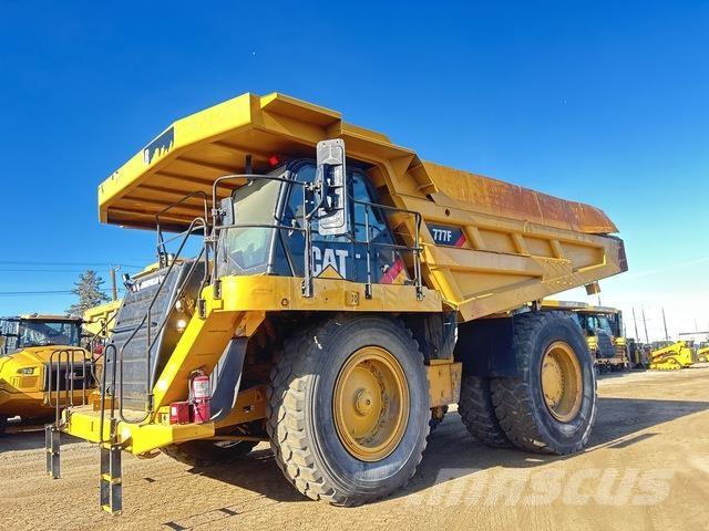 CAT 777F ساحبات مفصلية