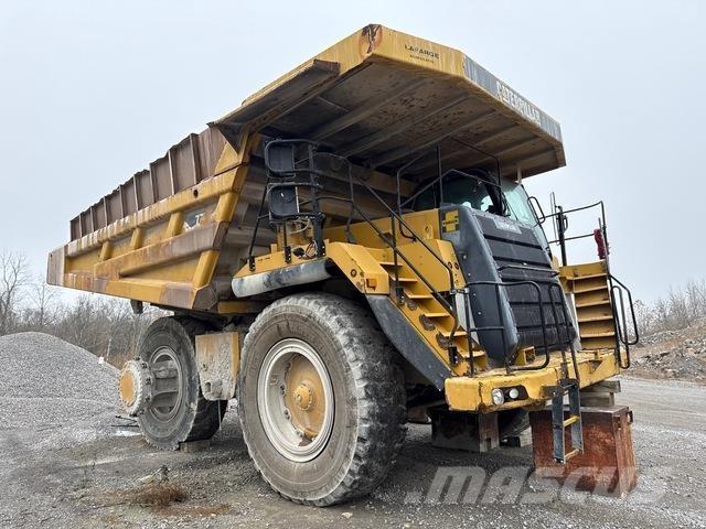 CAT 777F ساحبات مفصلية