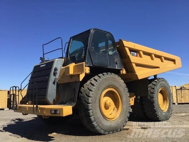 CAT 777F ساحبات مفصلية