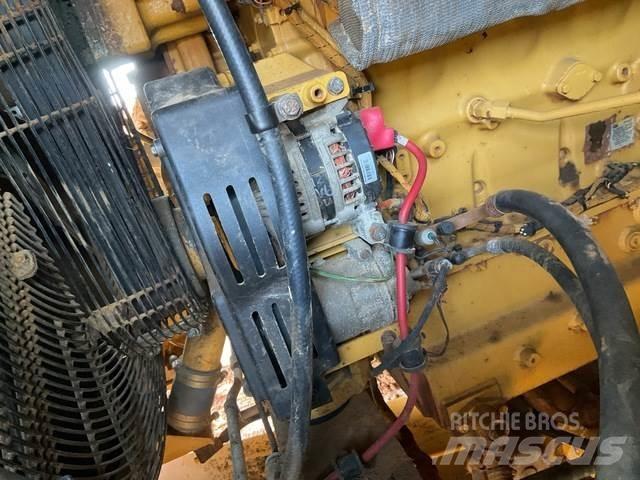 CAT 777G ساحبات مفصلية