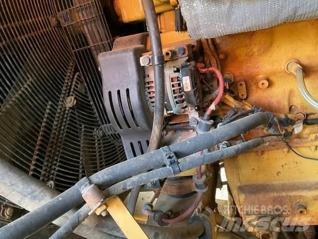 CAT 777G ساحبات مفصلية
