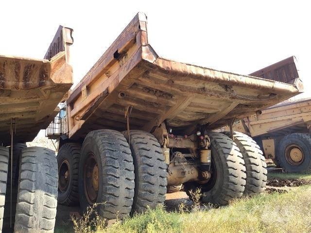 CAT 785 ساحبات مفصلية