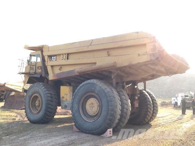 CAT 785 ساحبات مفصلية