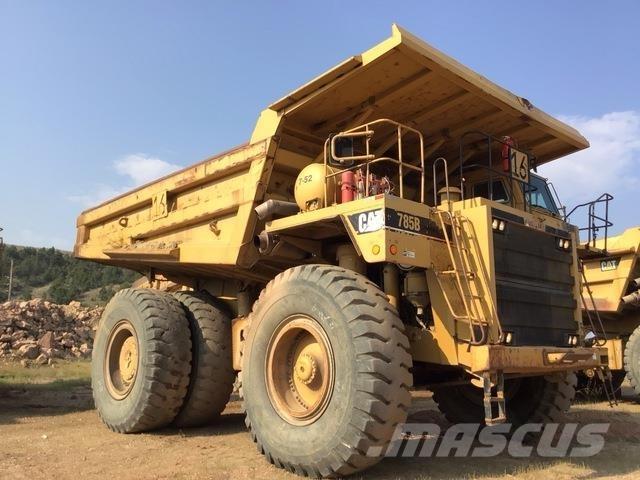 CAT 785B ساحبات مفصلية