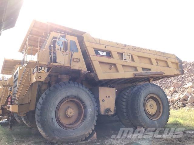 CAT 785B ساحبات مفصلية
