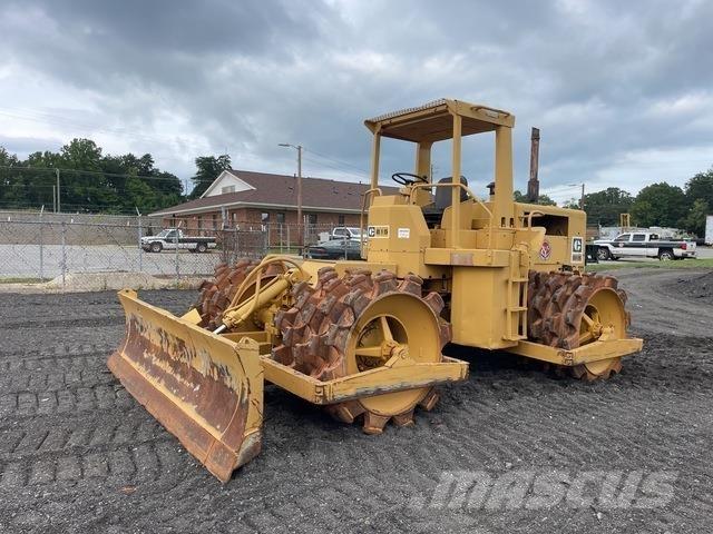 CAT 815 ضاغطات التربة