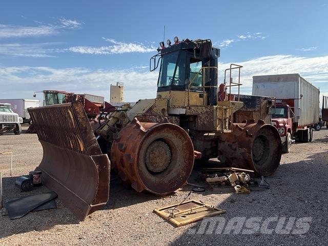 CAT 826C ضاغطات التربة