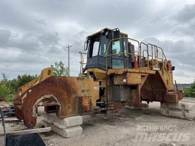 CAT 836G ضاغطات التربة