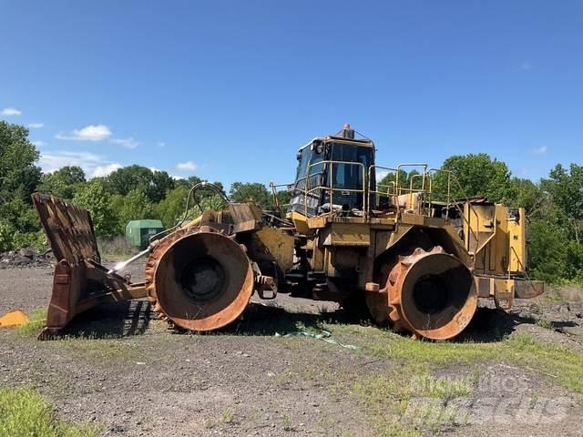 CAT 836G ضاغطات التربة