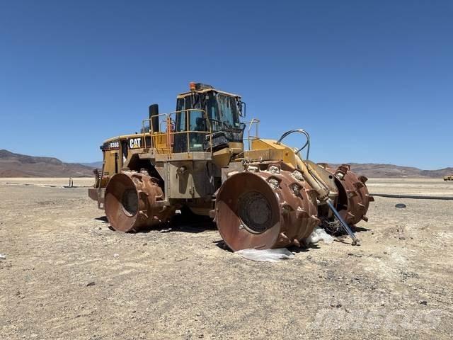 CAT 836G ضاغطات التربة