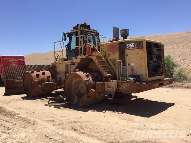 CAT 836G ضاغطات التربة