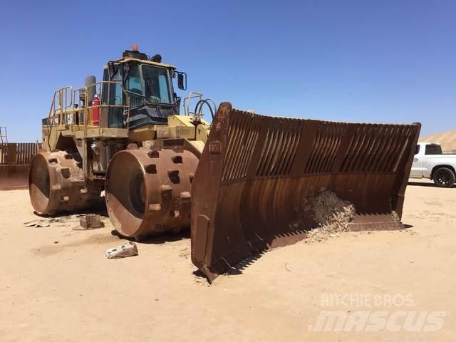 CAT 836G ضاغطات التربة