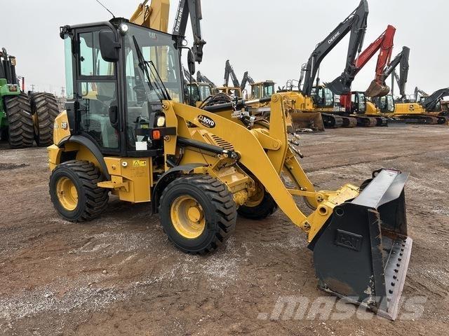 CAT 903D لوادر بعجل