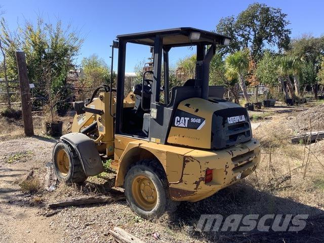 CAT 904B لوادر بعجل
