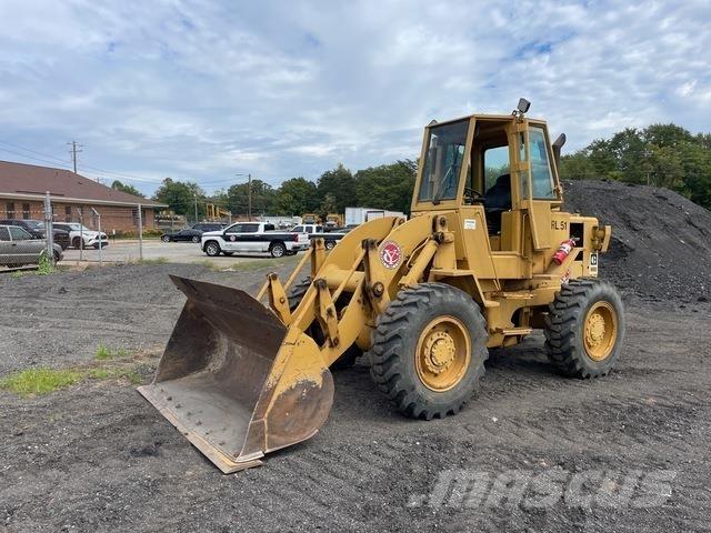 CAT 920 لوادر بعجل