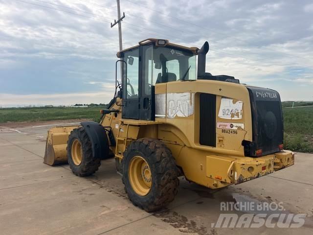 CAT 924G لوادر بعجل