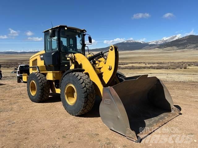 CAT 924K لوادر بعجل