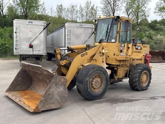 CAT 926 لوادر بعجل