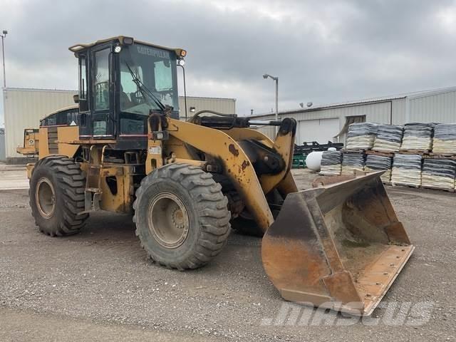 CAT 928G لوادر بعجل