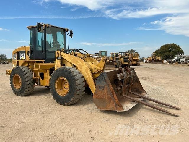 CAT 928G لوادر بعجل