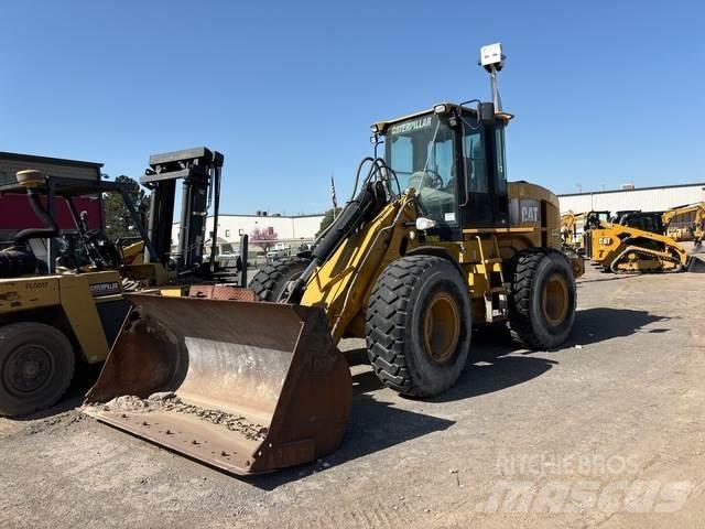 CAT 930G لوادر بعجل