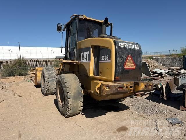 CAT 930G لوادر بعجل