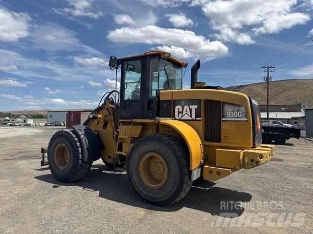 CAT 930G لوادر بعجل