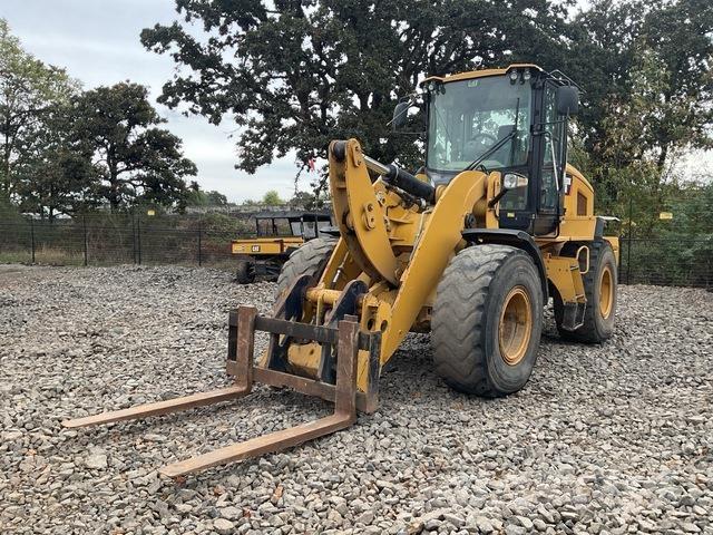 CAT 930K لوادر بعجل