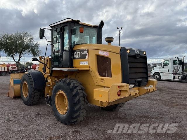 CAT 930M لوادر بعجل