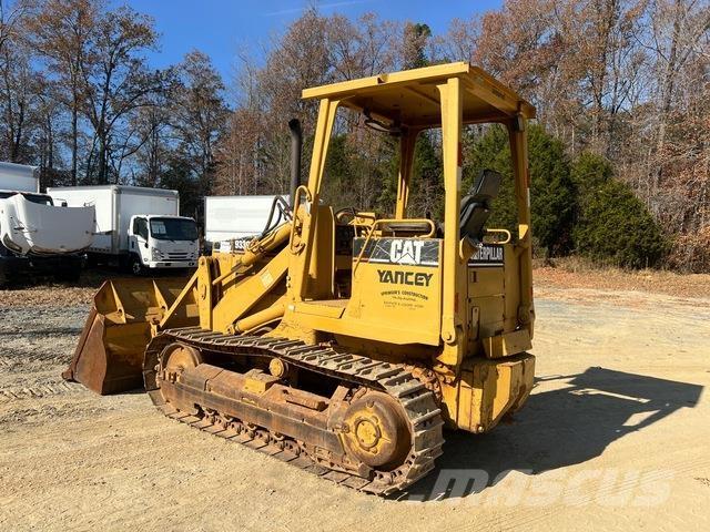 CAT 933C لوادر زحافة