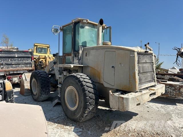 CAT 938G لوادر بعجل