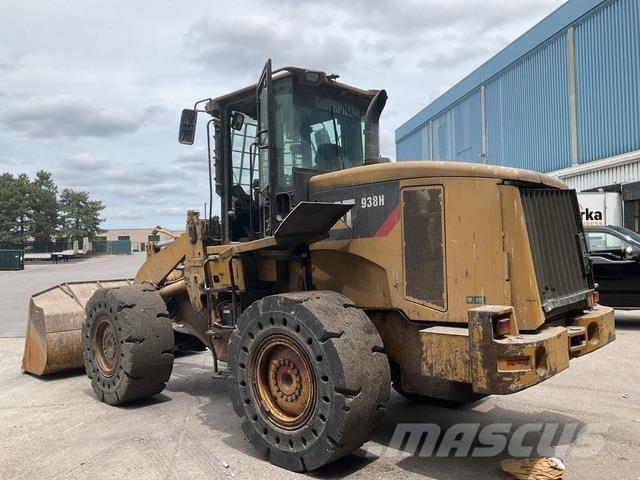 CAT 938H لوادر بعجل