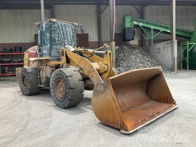 CAT 938H لوادر بعجل