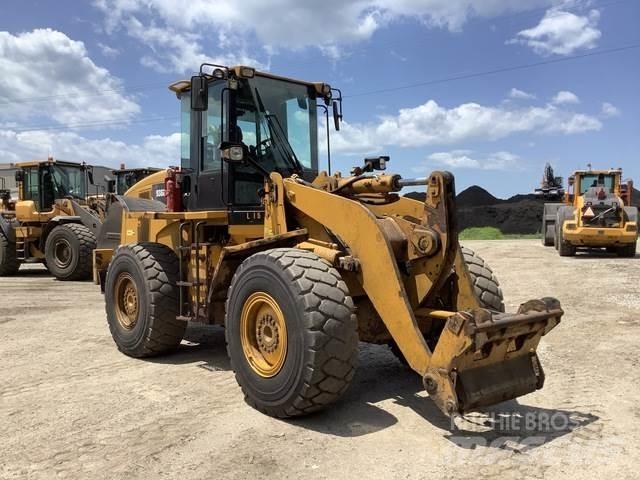 CAT 938H لوادر بعجل