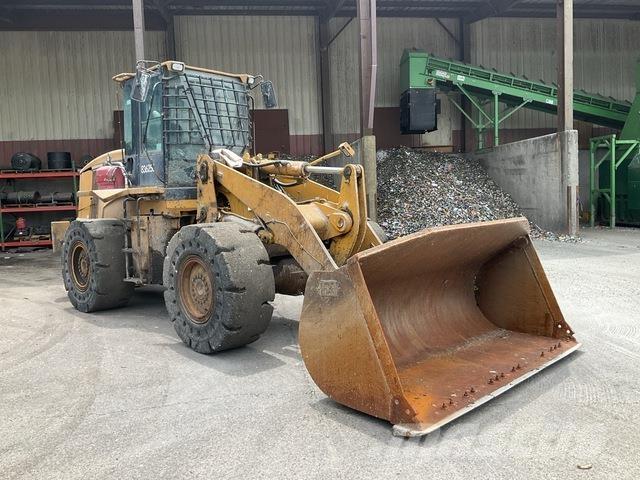 CAT 938H لوادر بعجل