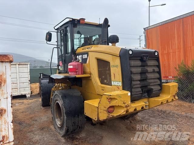 CAT 938K لوادر بعجل