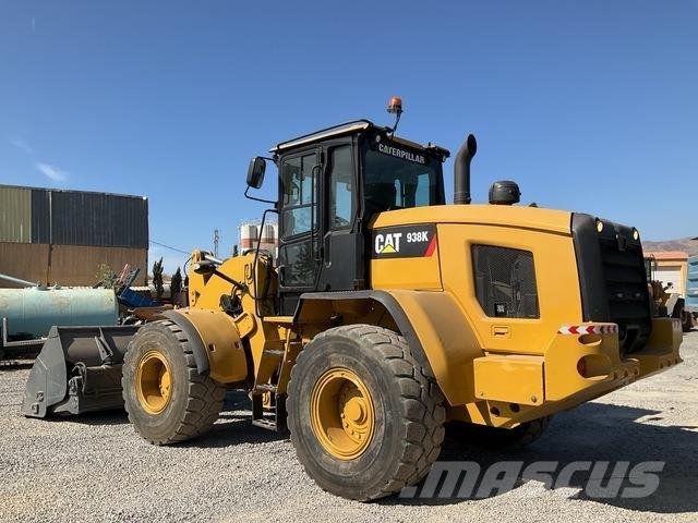 CAT 938K لوادر بعجل