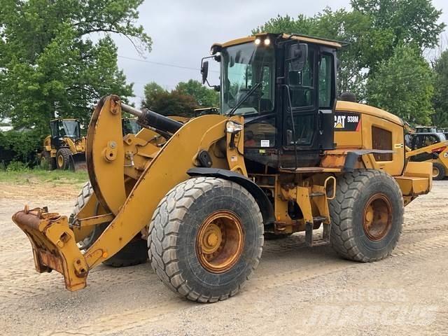 CAT 938M لوادر بعجل