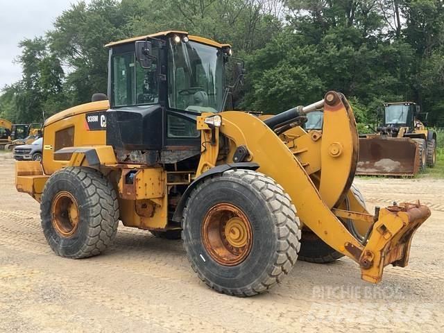 CAT 938M لوادر بعجل