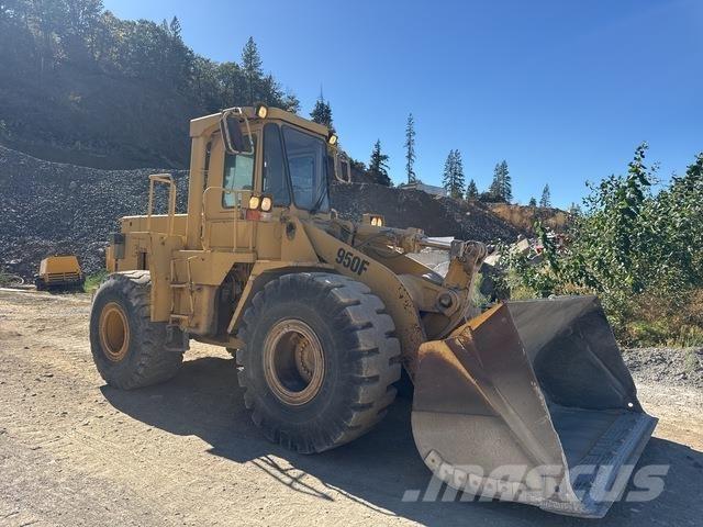 CAT 950F لوادر بعجل