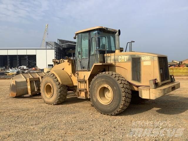 CAT 950G لوادر بعجل